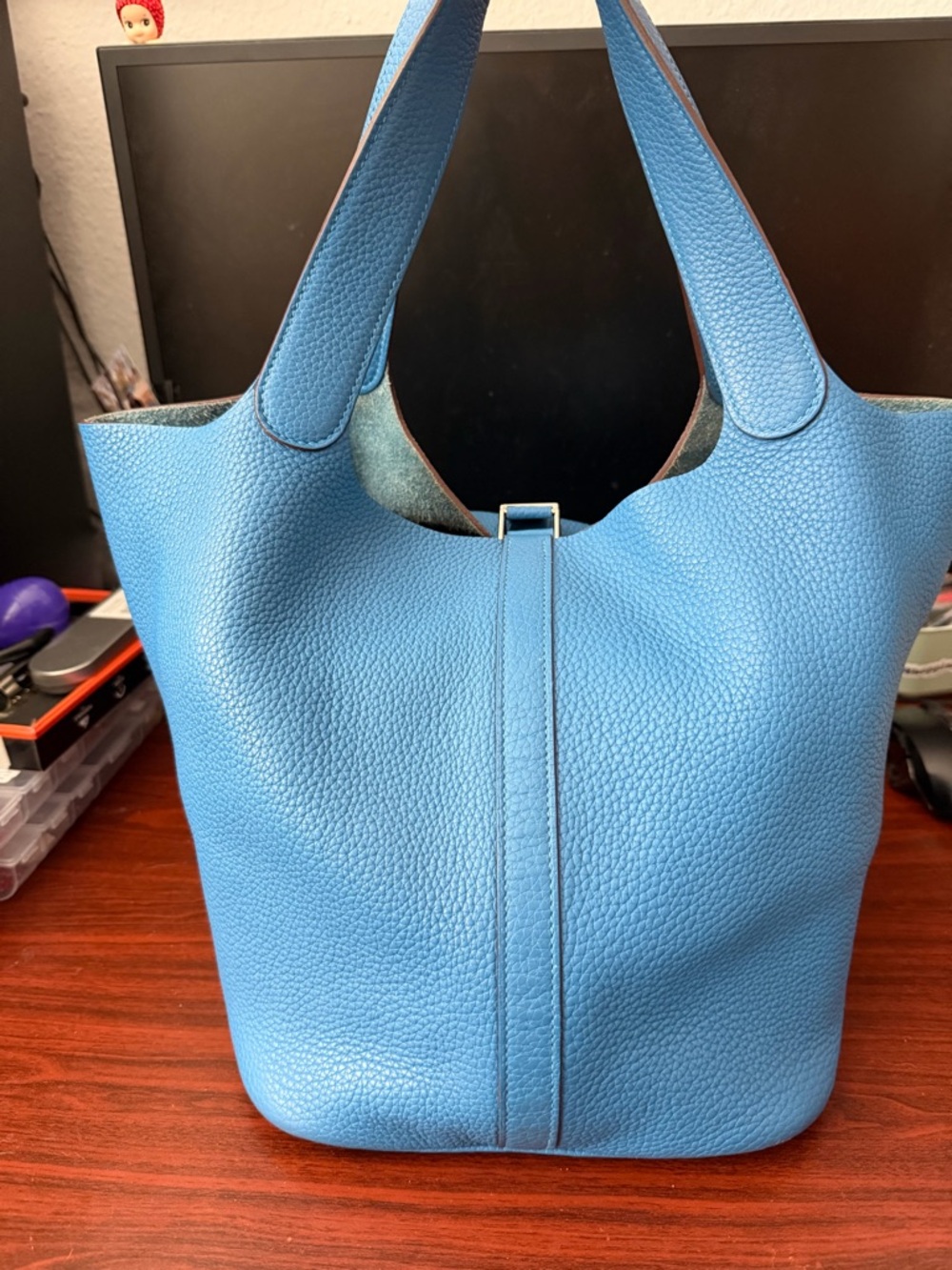 Pre-Owned Hermes GM Picotin Lock Bag Blue Clemence - Picture 2 of 15